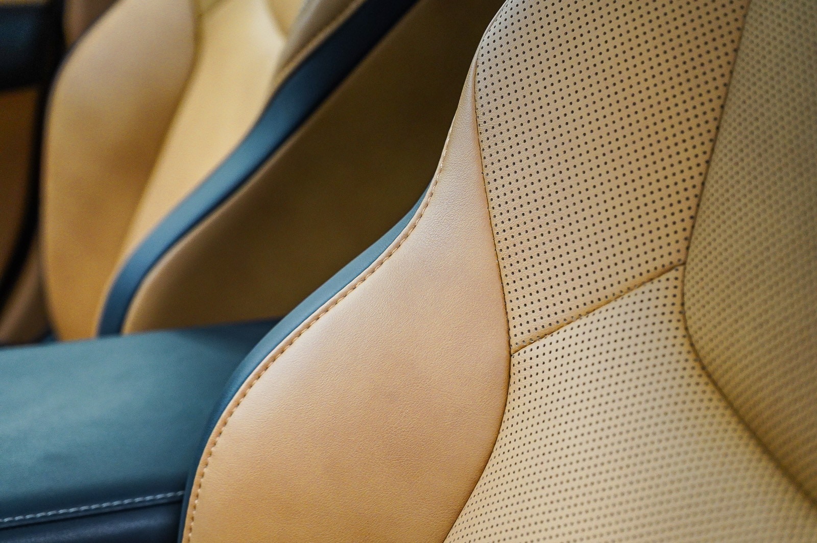 Thumbnail: 2025 Lexus RZ - 19