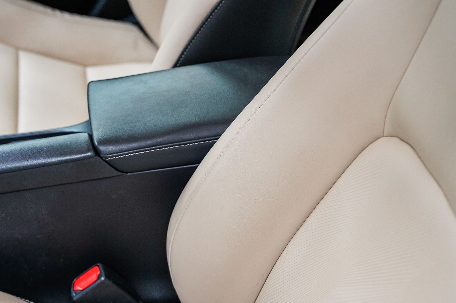 Thumbnail: 2016 Lexus CT - 19