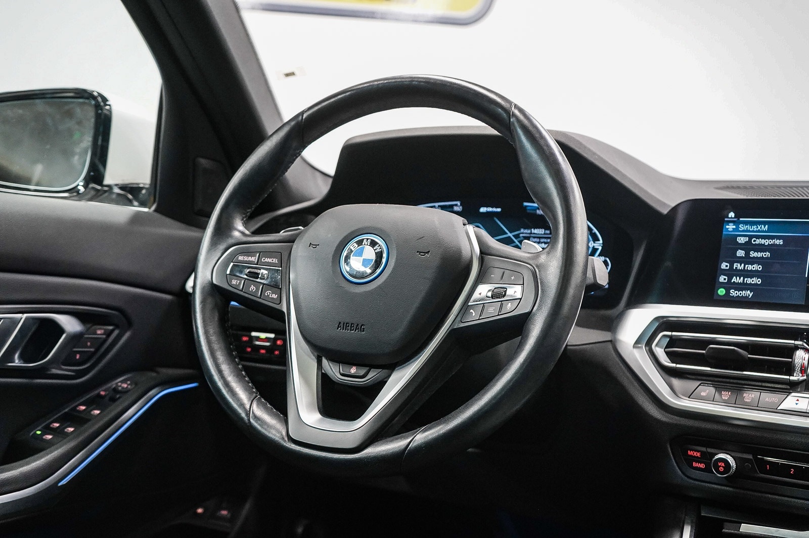 Thumbnail: 2022 BMW 3 Series - 15