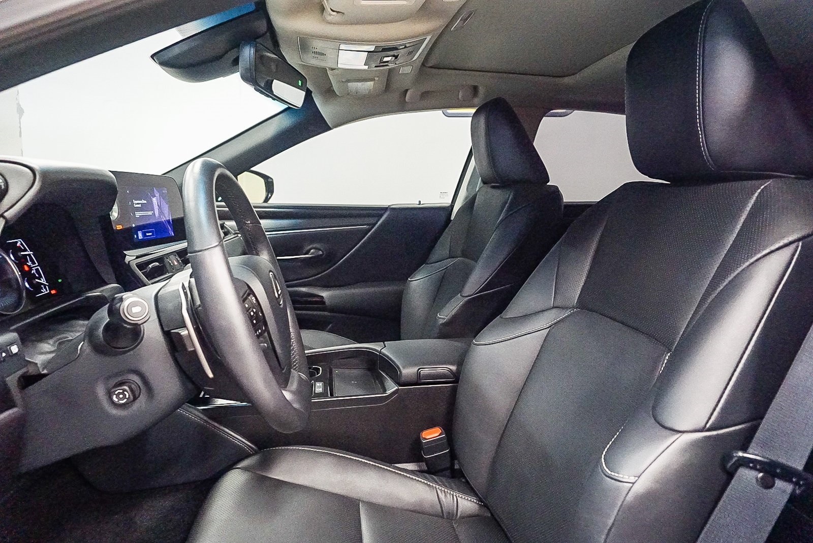 Thumbnail: 2024 Lexus ES - 18