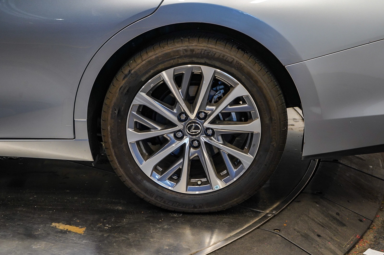 Thumbnail: 2024 Lexus ES - 10