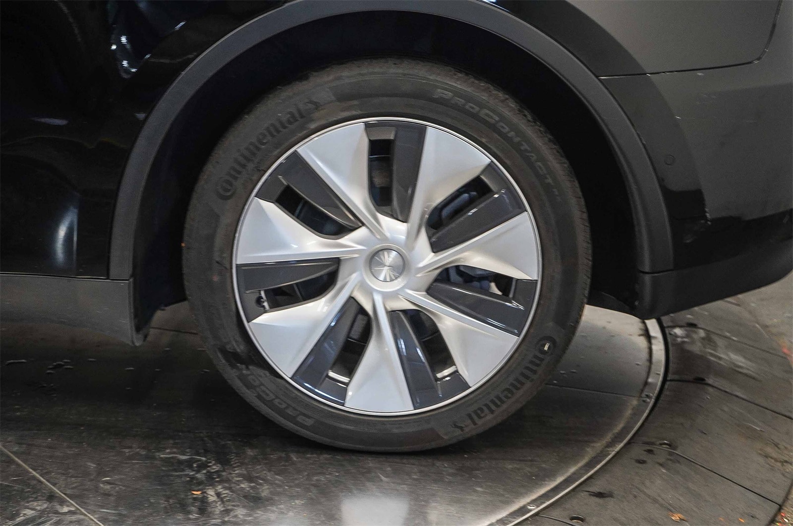 Thumbnail: 2022 Tesla Model Y - 10