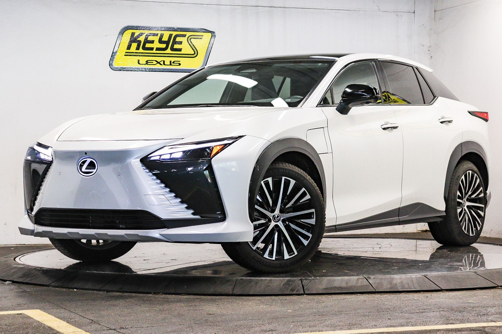 2023 Lexus RZ 450e -
                  Van Nuys, CA