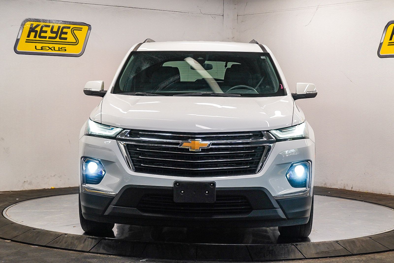 Thumbnail: 2023 Chevrolet Traverse - 6