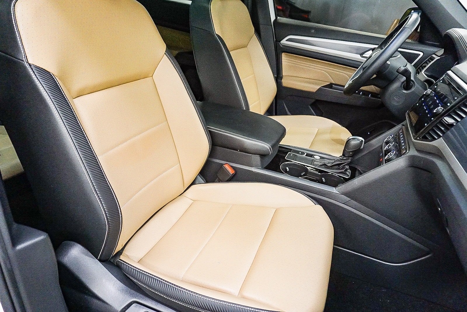 Thumbnail: 2023 Volkswagen Atlas - 15