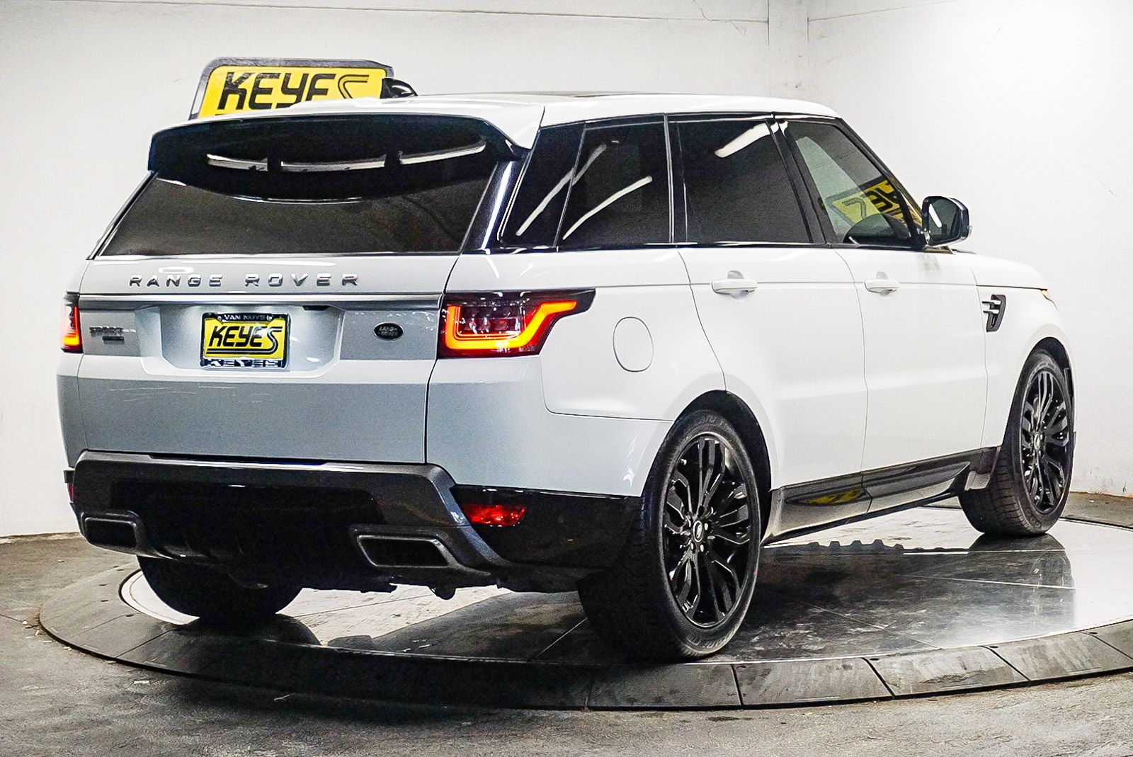 Thumbnail: 2018 Land Rover Range Rover Sport - 4