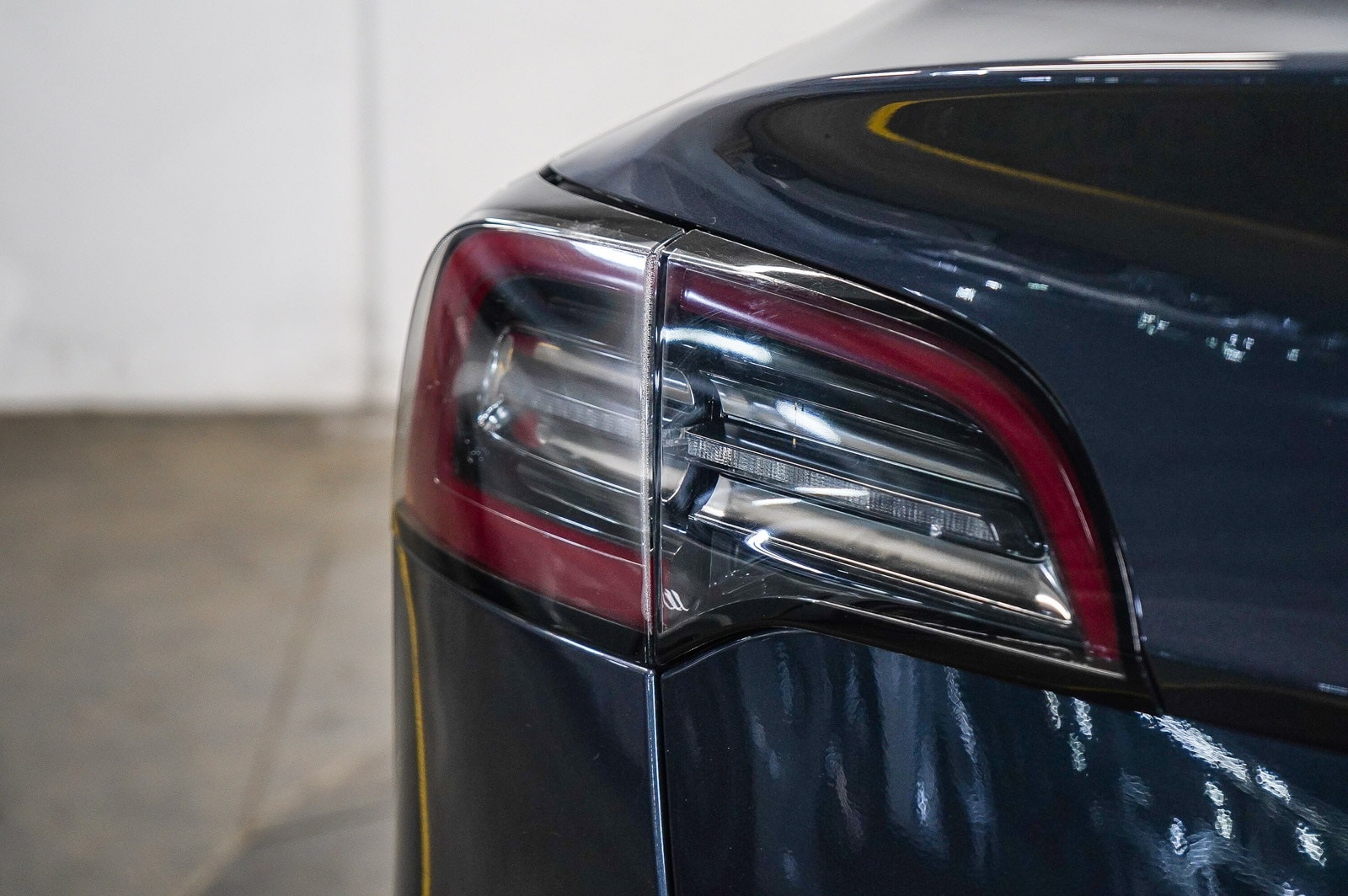 Thumbnail: 2023 Tesla Model 3 - 11