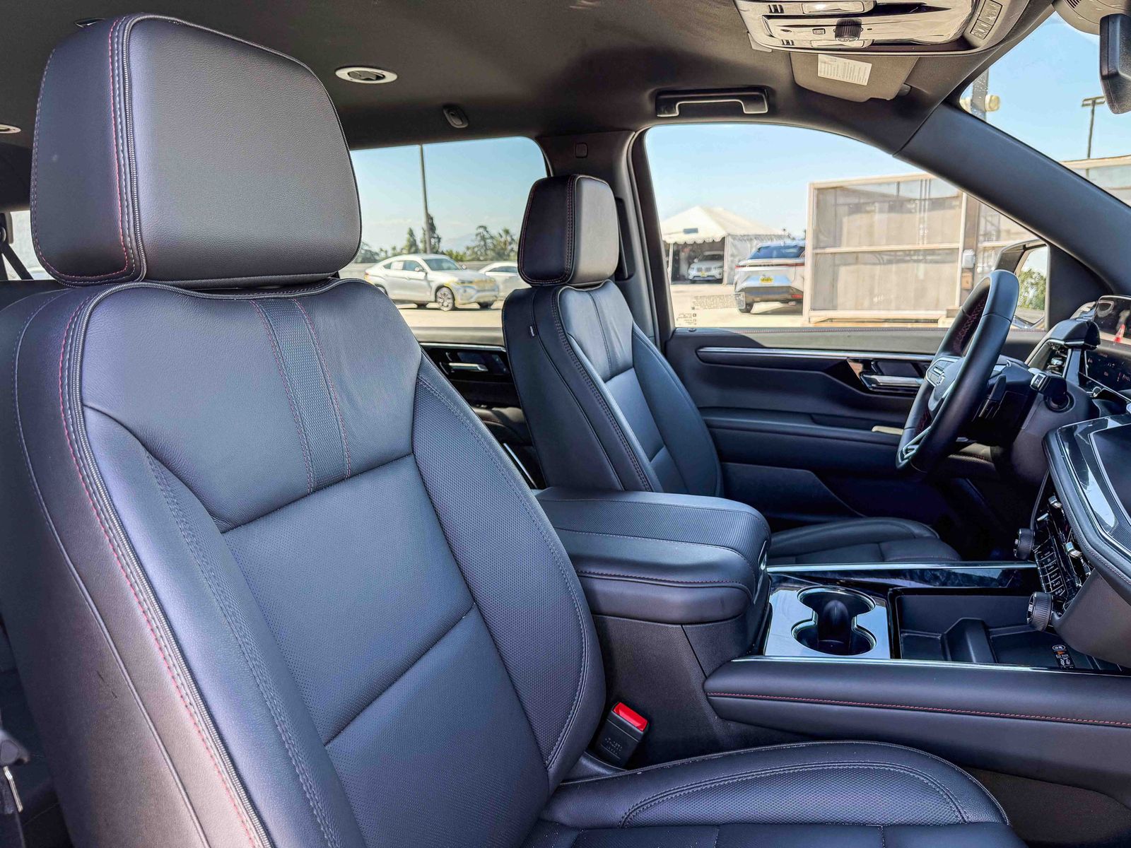 Thumbnail: 2026 Chevrolet Suburban - 16