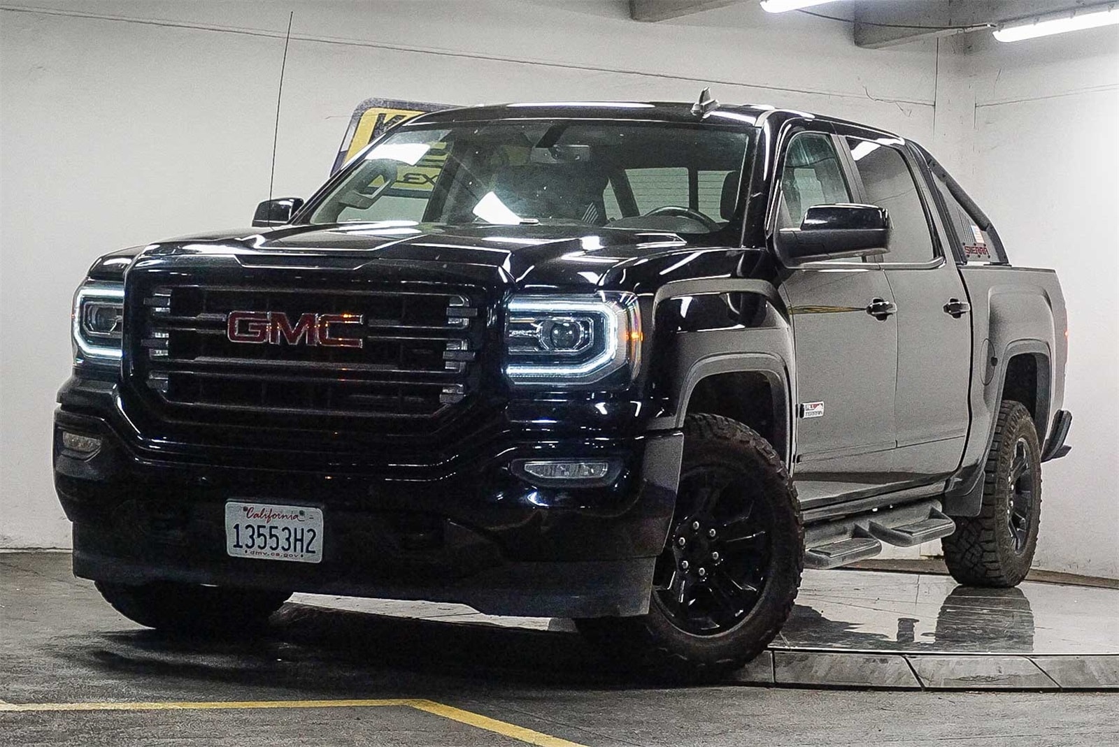 2017 GMC Sierra 1500 SLT's photo