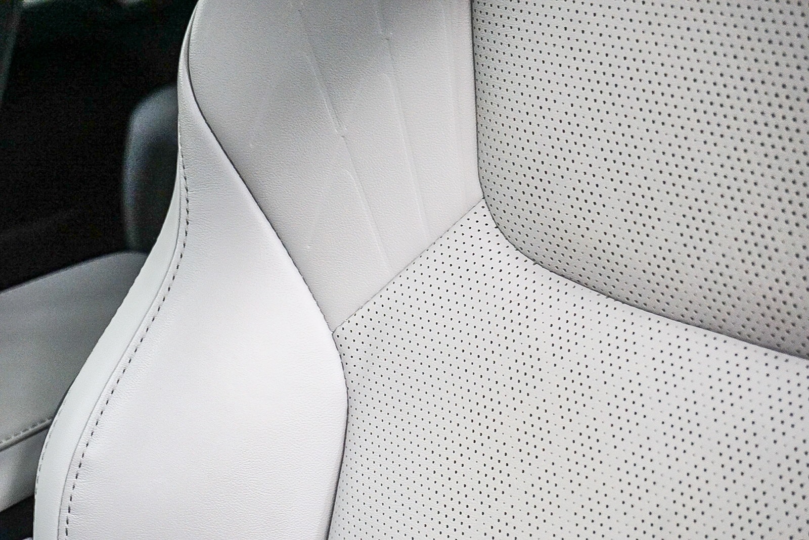 Thumbnail: 2023 Lexus RX - 25