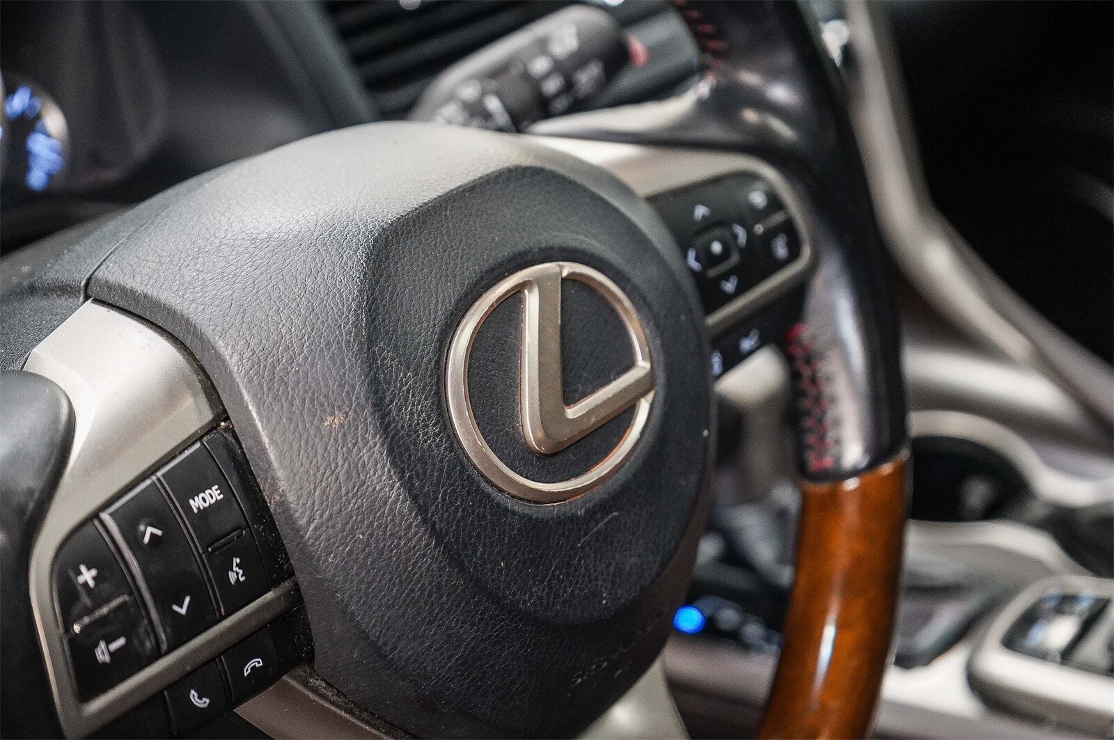 Thumbnail: 2018 Lexus RX - 21