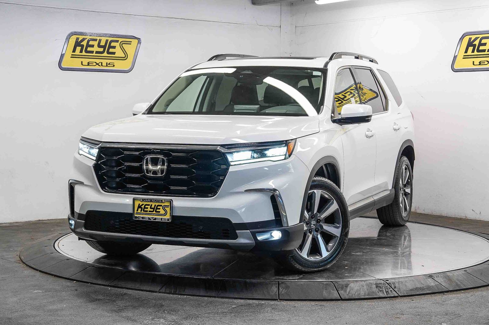 2024 Honda Pilot Elite -
                  Van Nuys, CA