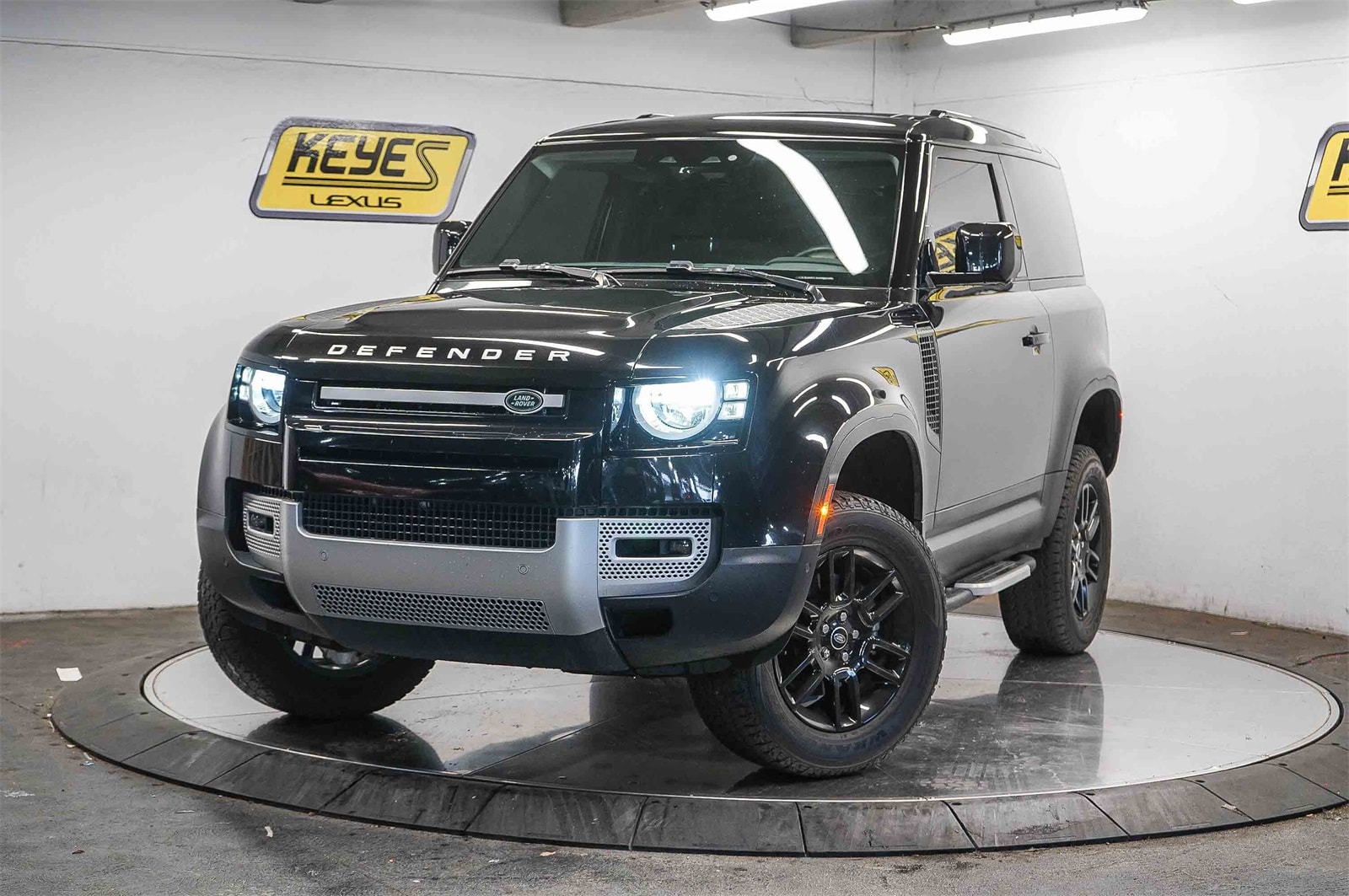 2023 Land Rover Defender  -
                  Van Nuys, CA