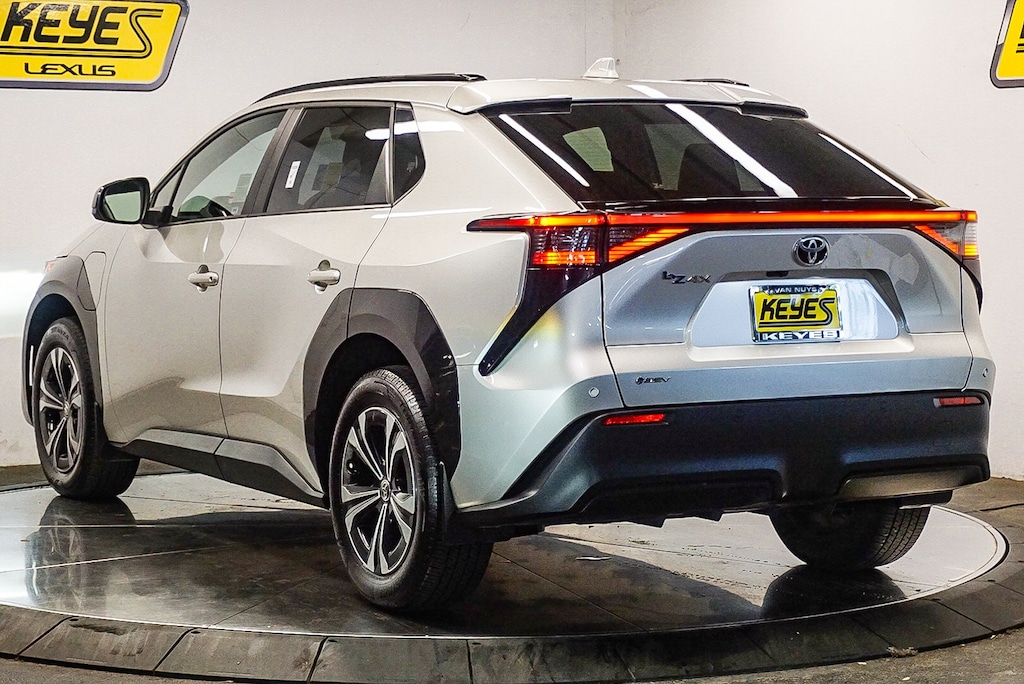 Used 2024 Toyota bZ4X XLE SUV