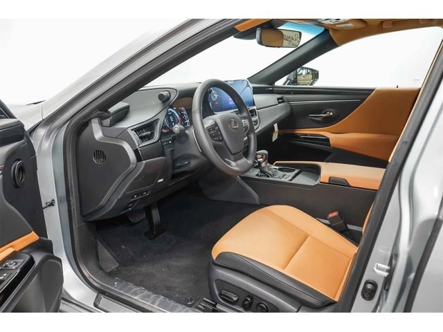 Thumbnail: 2025 Lexus ES - 20