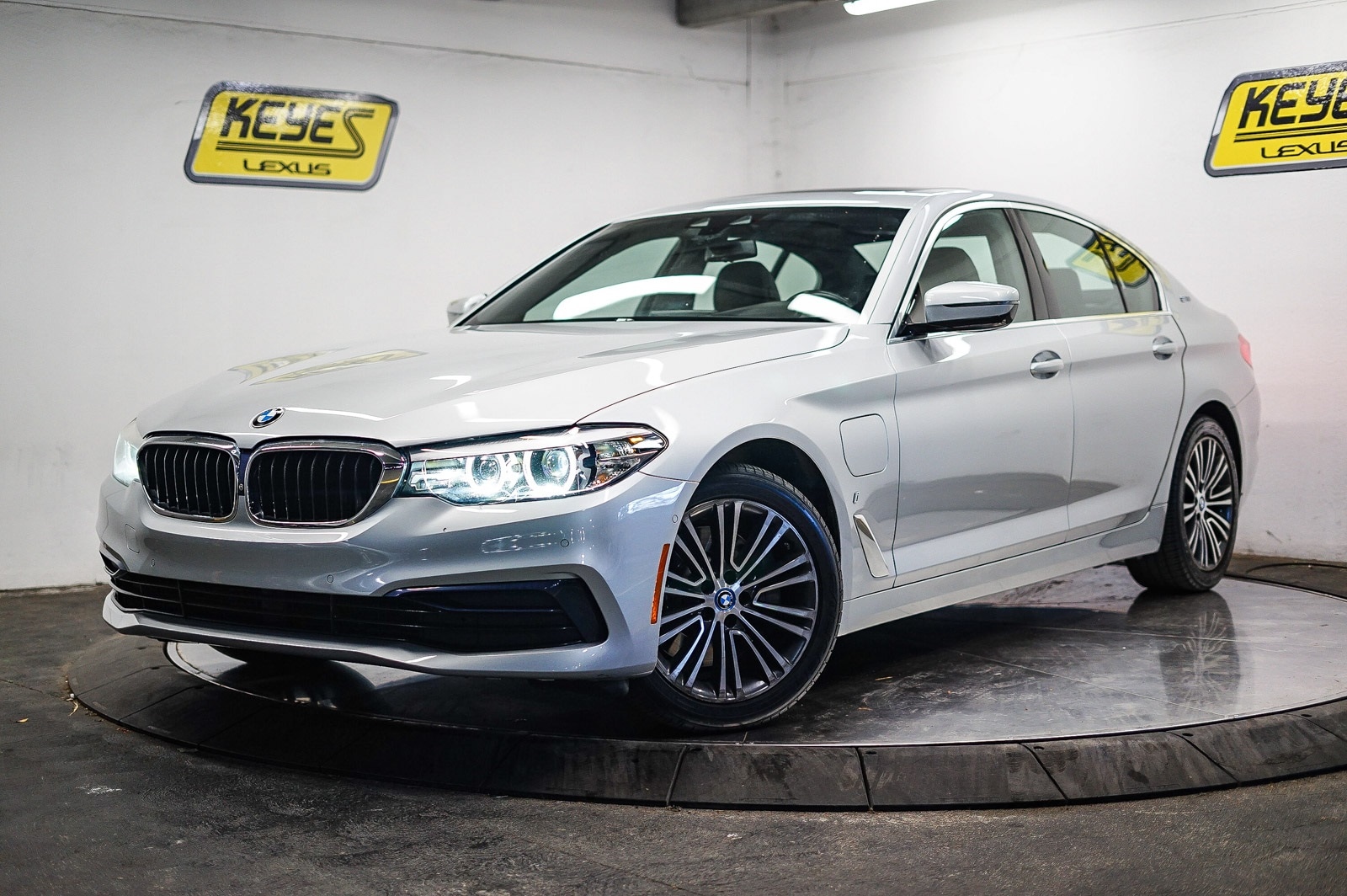 Thumbnail: 2019 BMW 5 Series - 1