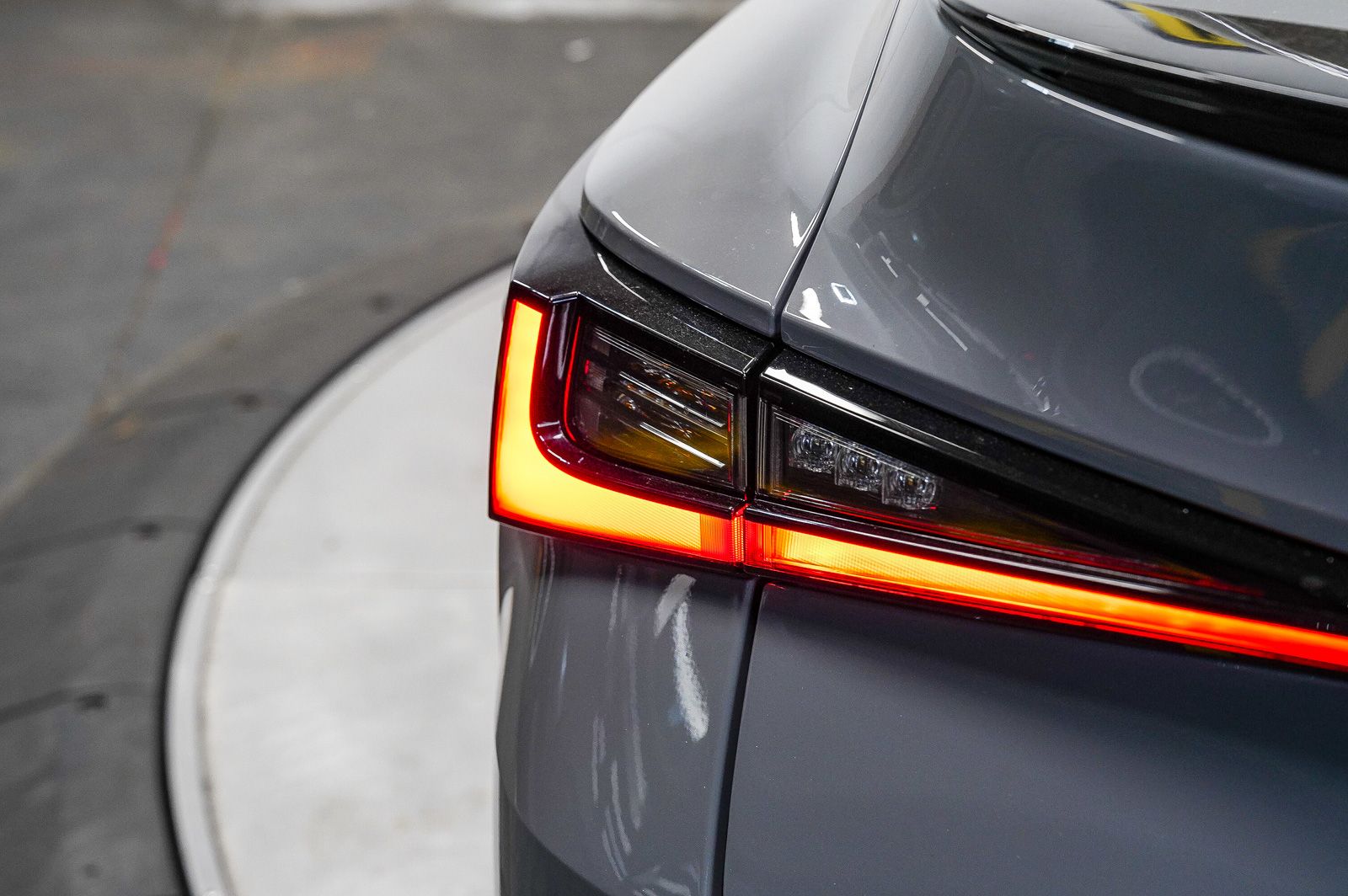 Thumbnail: 2025 Lexus ES - 10