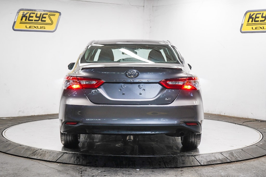 Used 2018 Toyota Camry LE Sedan