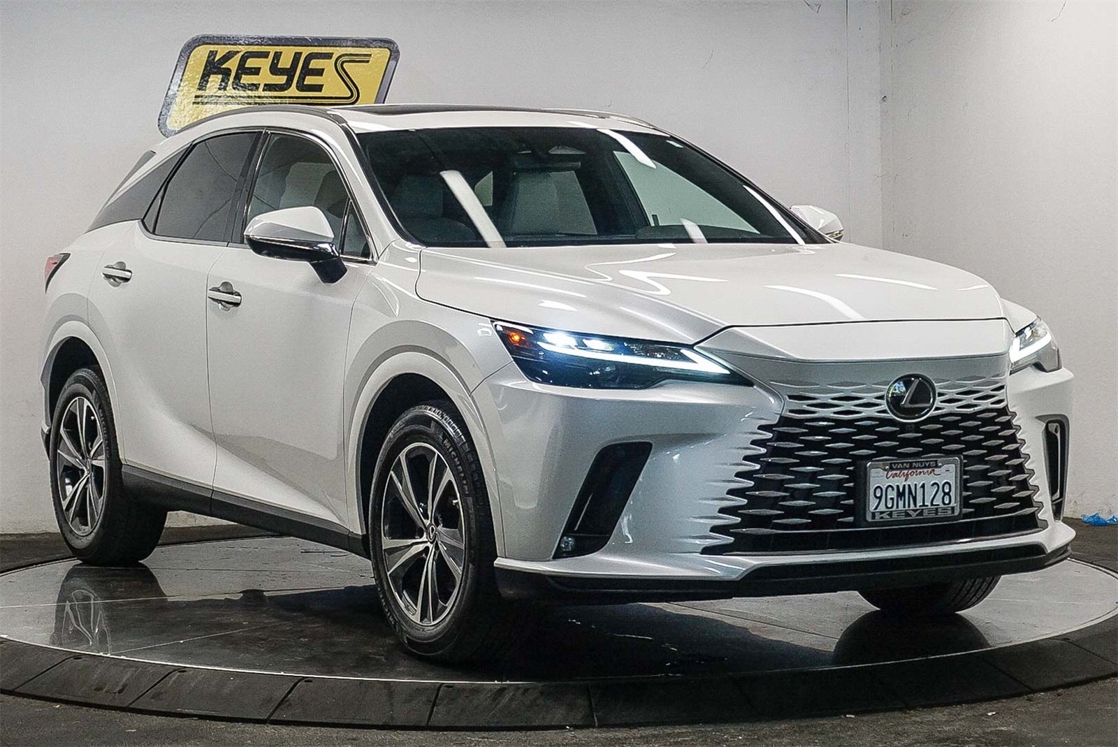 Thumbnail: 2023 Lexus RX - 5