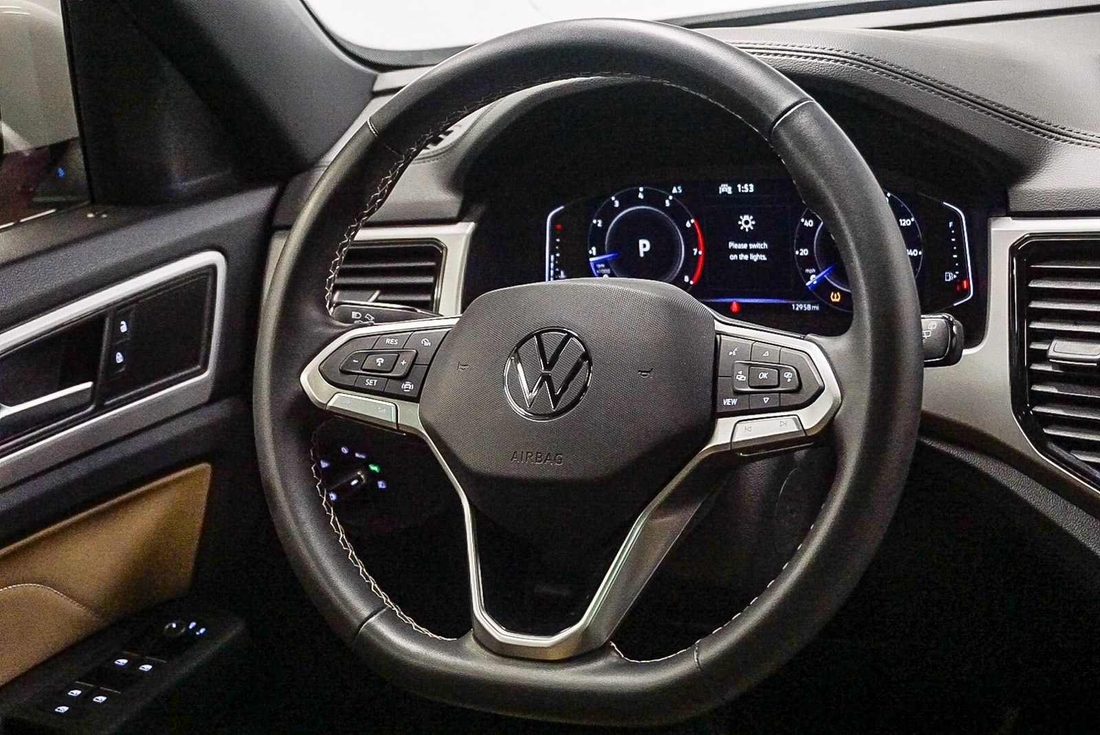 Thumbnail: 2023 Volkswagen Atlas - 14