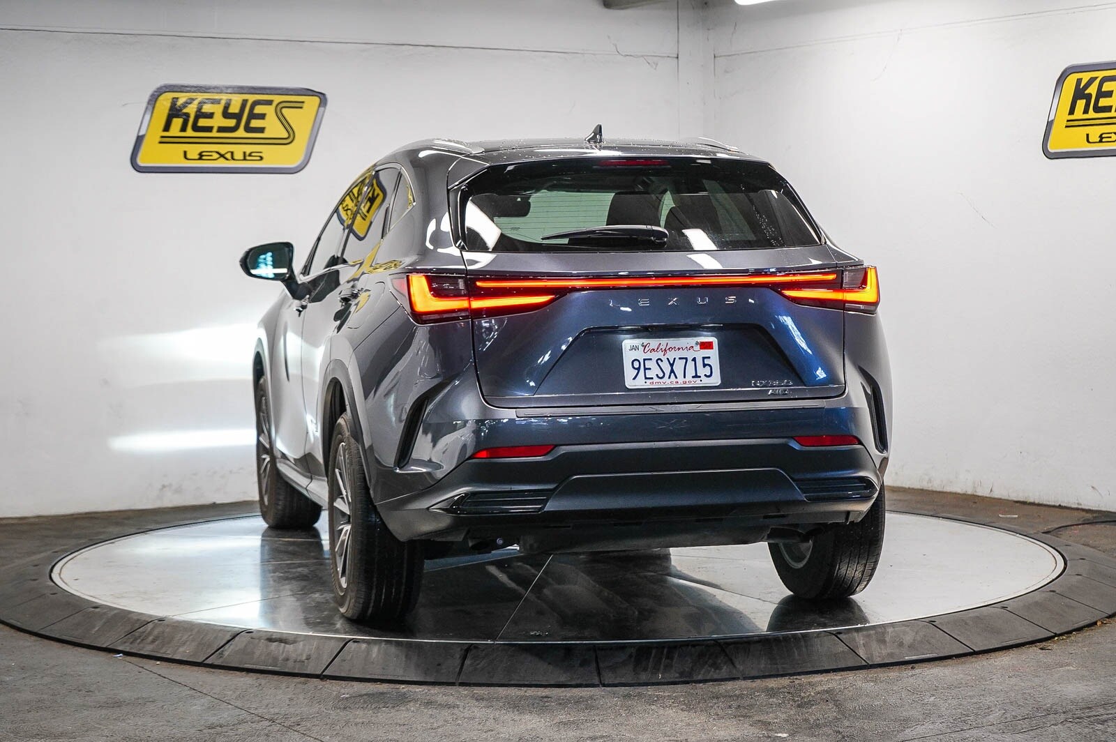 2023 Lexus NX 350 Premium photo 2