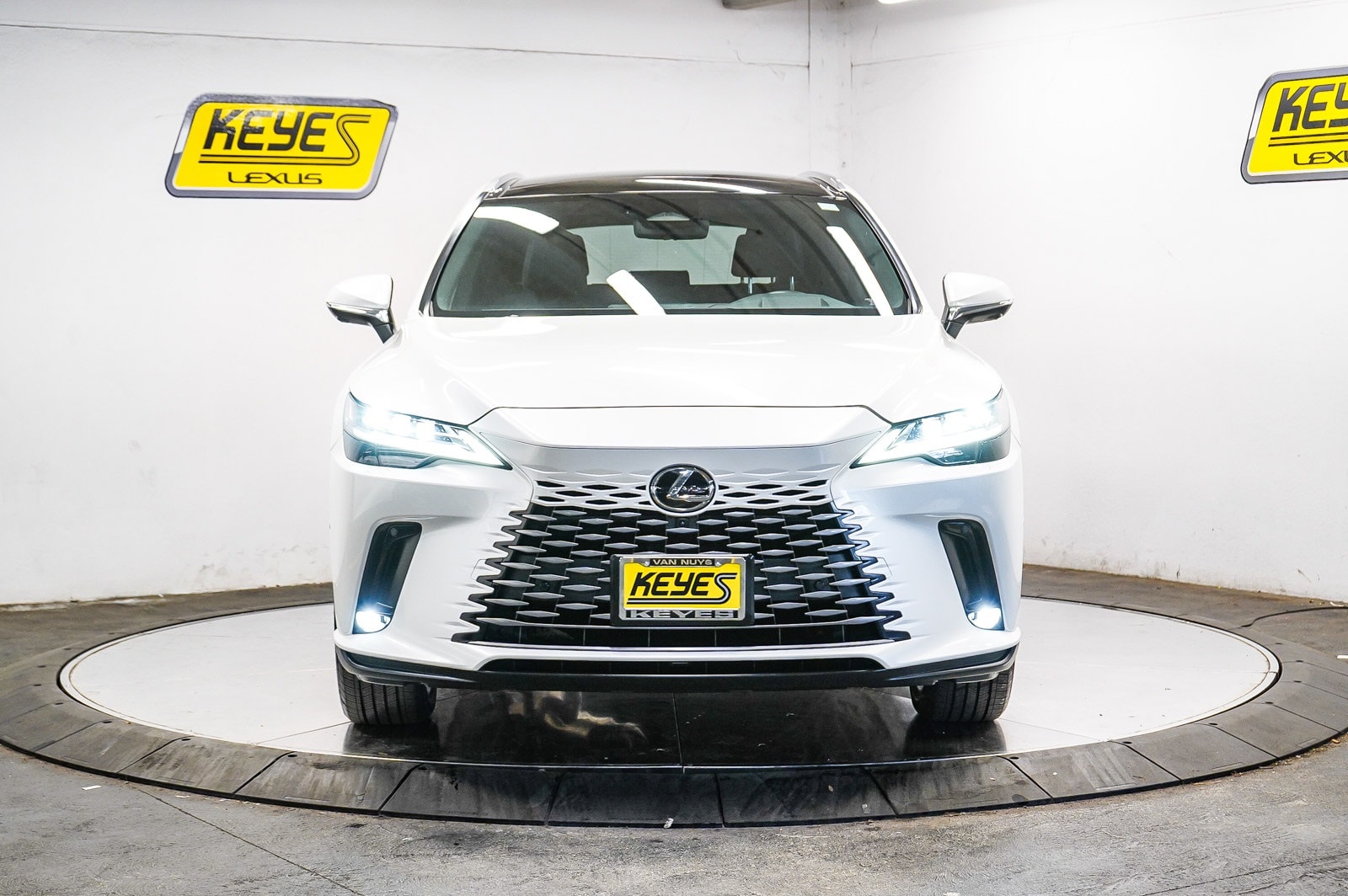 Thumbnail: 2025 Lexus RX - 6