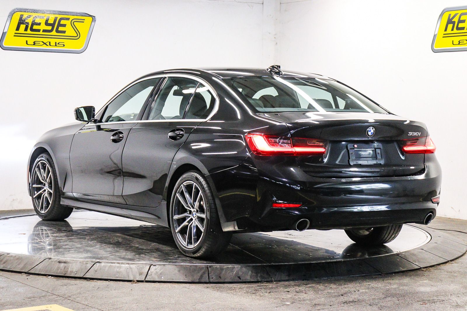 Thumbnail: 2019 BMW 3 Series - 2