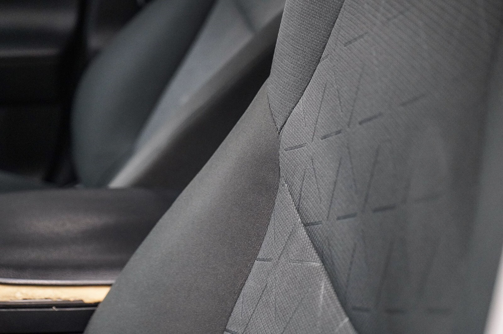 Thumbnail: 2020 Toyota RAV4 - 19