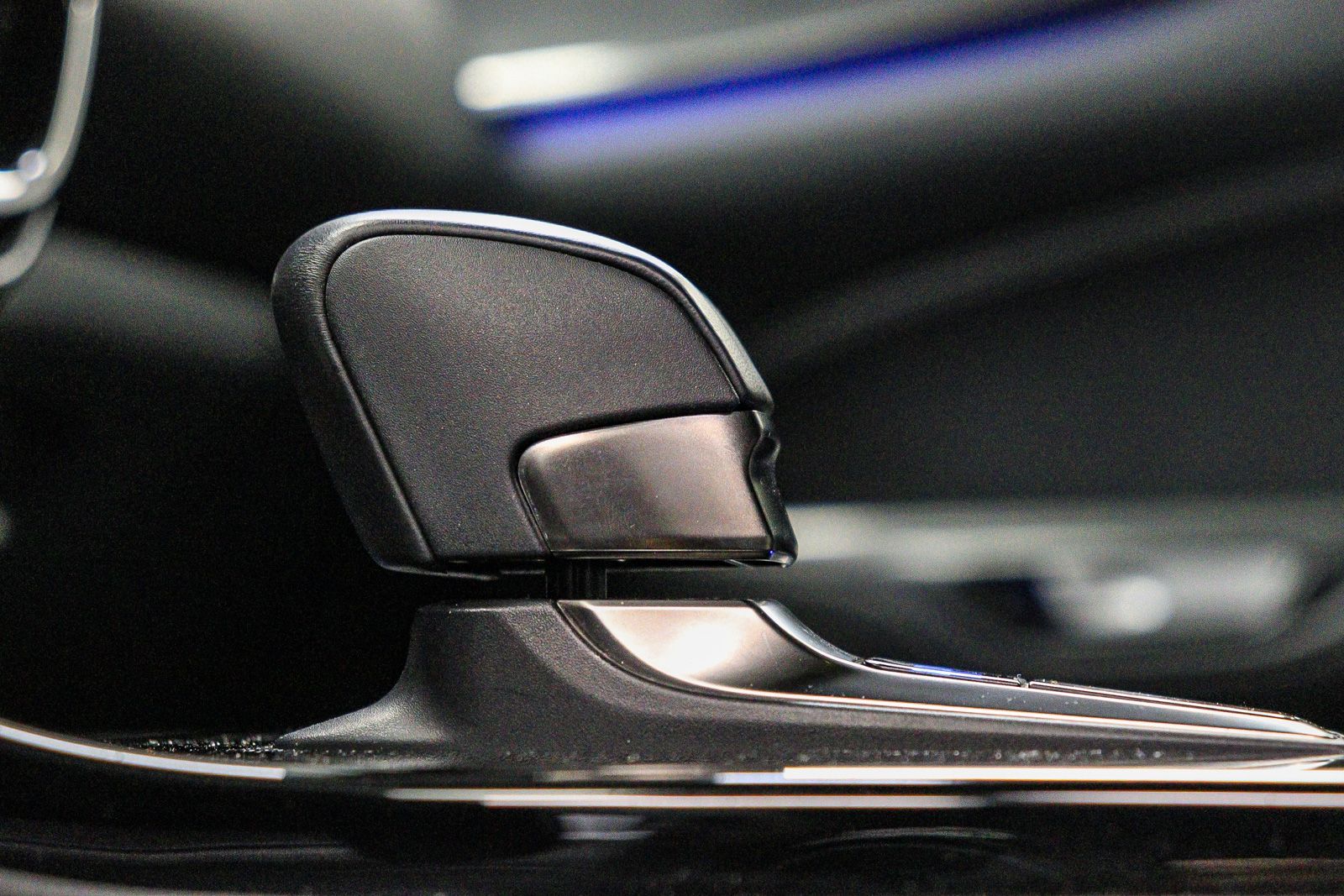 Thumbnail: 2025 Lexus ES - 19