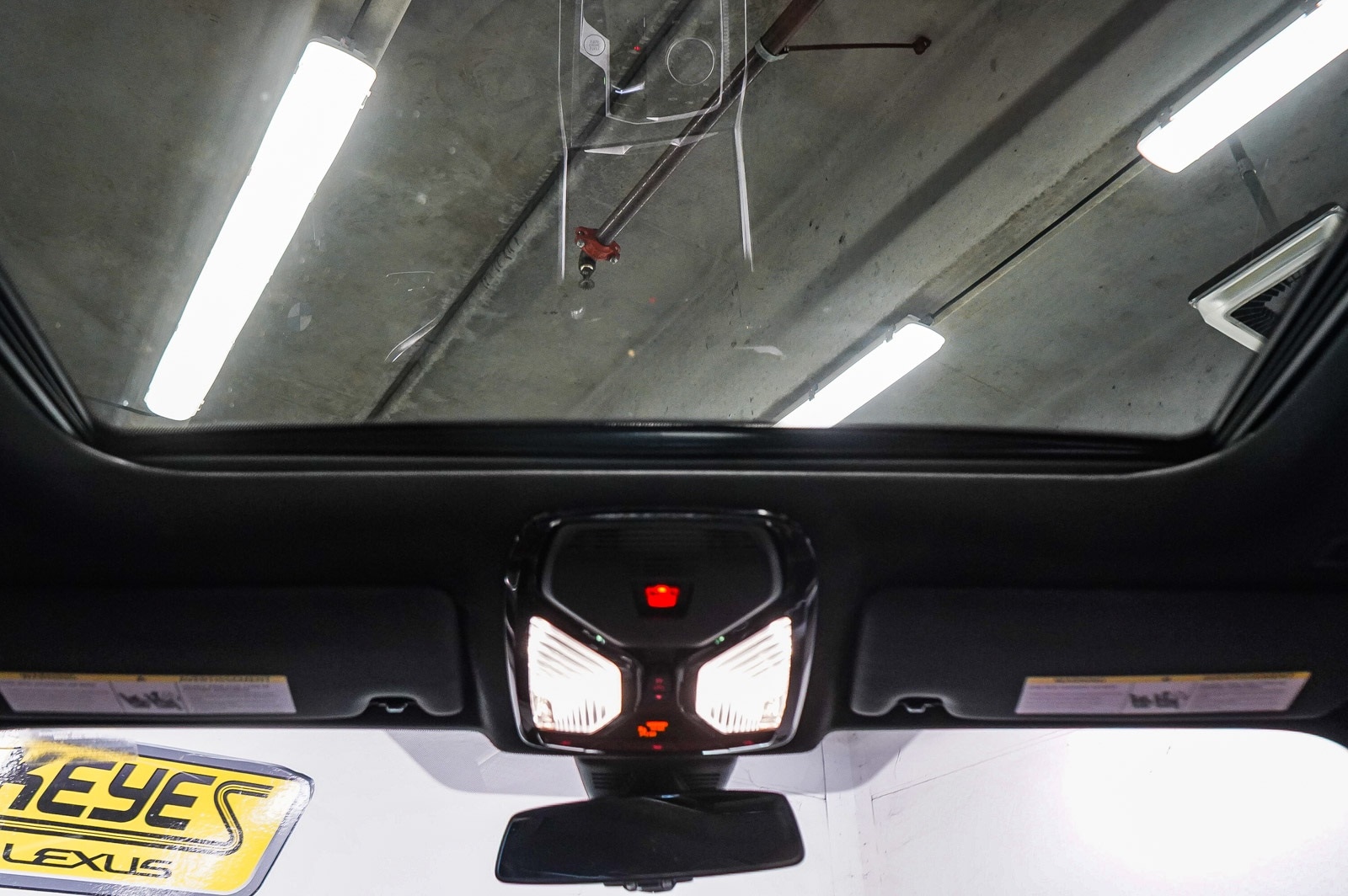 Thumbnail: 2023 BMW 3 Series - 16