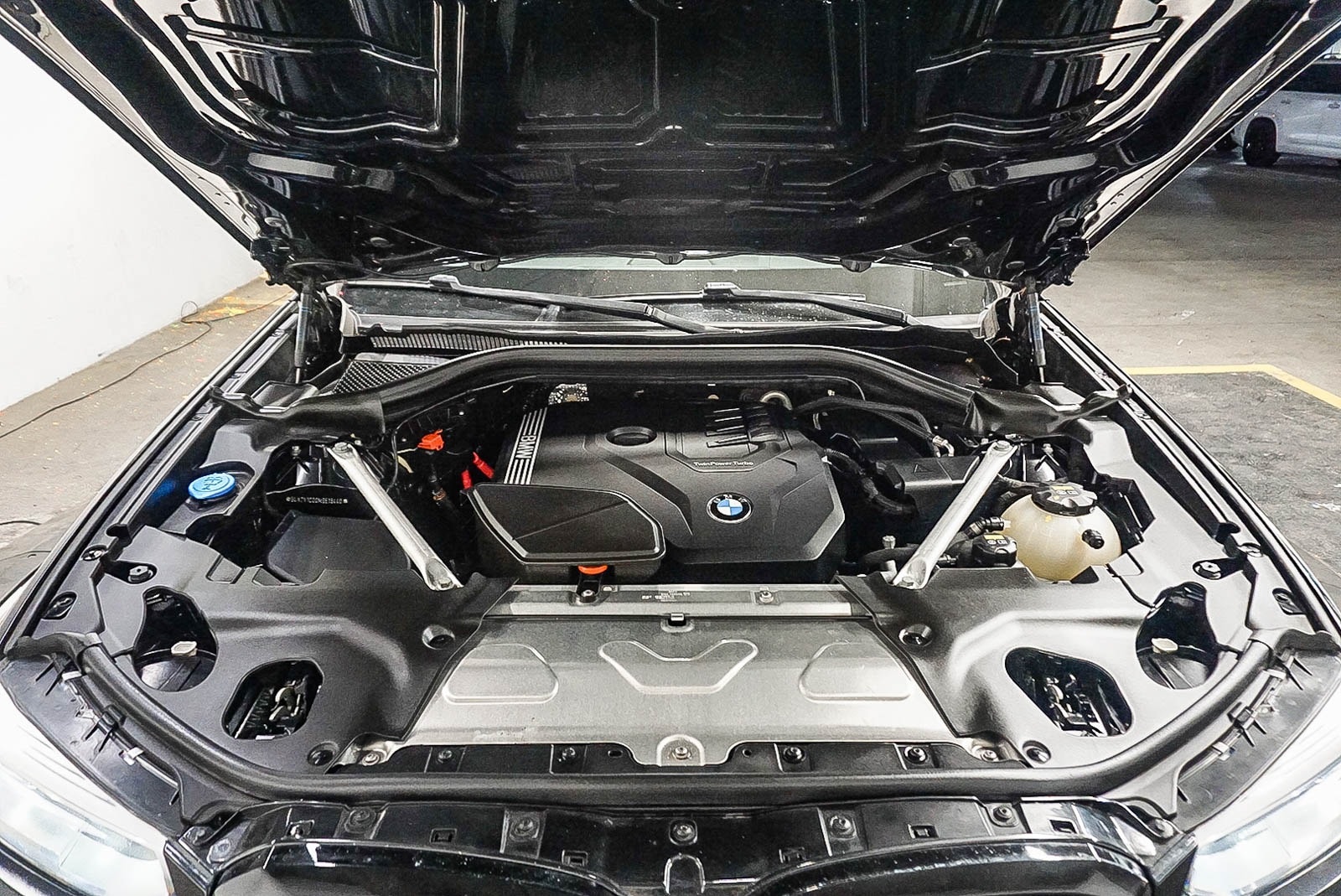 Thumbnail: 2021 BMW X4 - 28