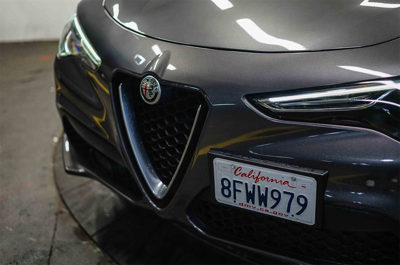 Thumbnail: 2018 Alfa Romeo Stelvio - 8