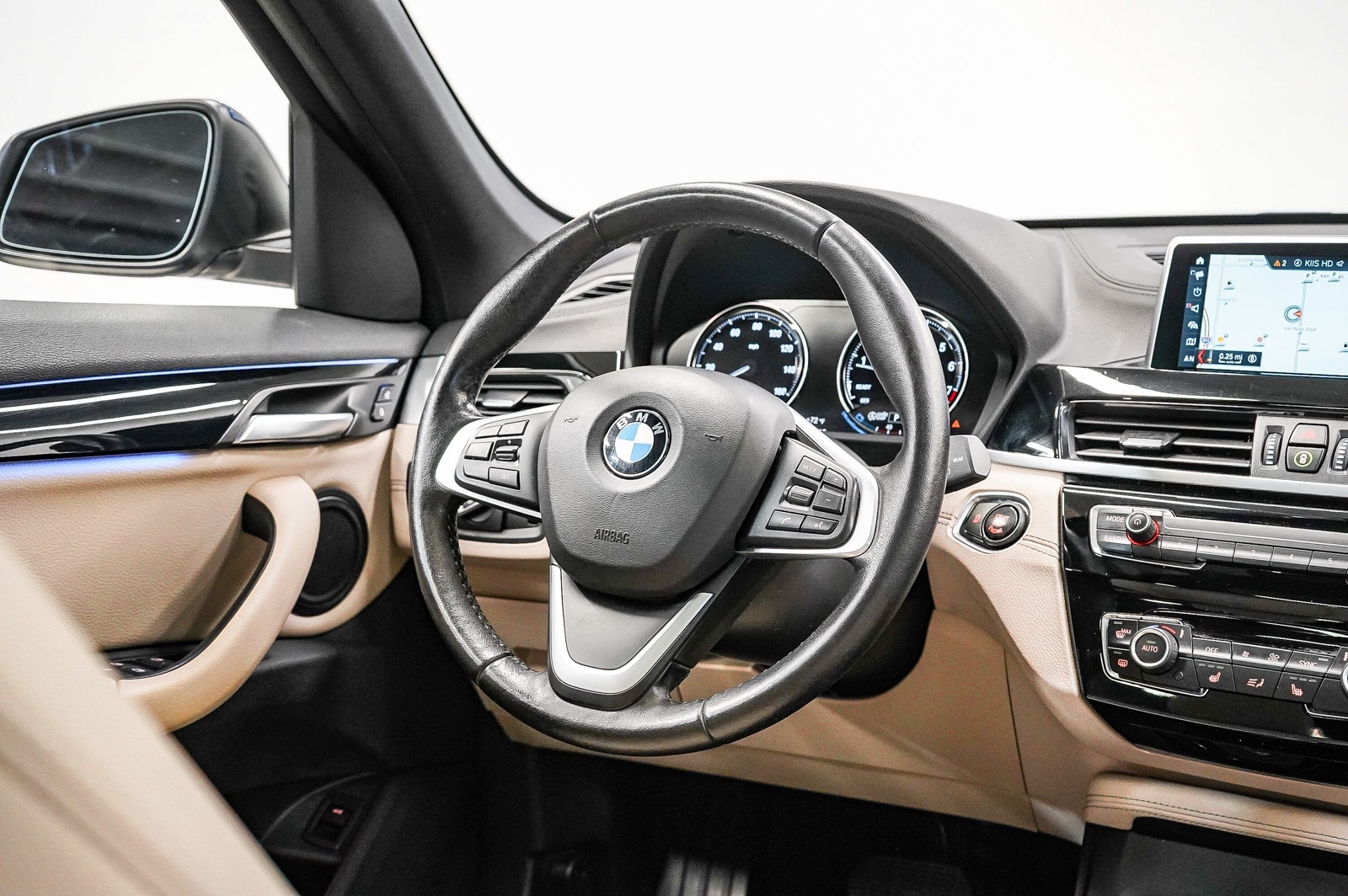 Thumbnail: 2020 BMW X1 - 15