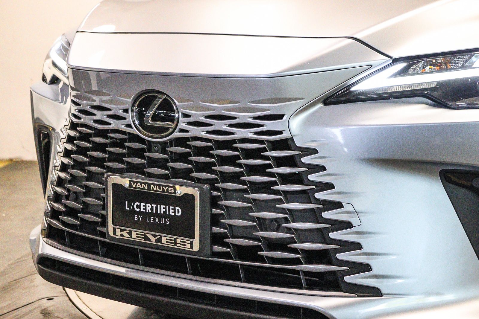 Thumbnail: 2024 Lexus RX - 7