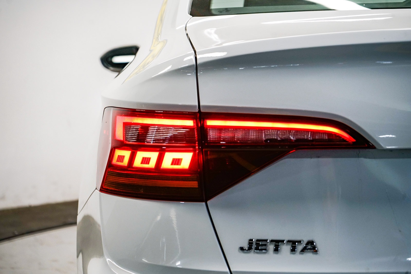 Thumbnail: 2019 Volkswagen Jetta - 9