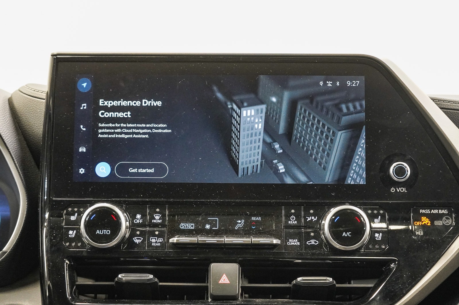 Thumbnail: 2023 Toyota Highlander - 14
