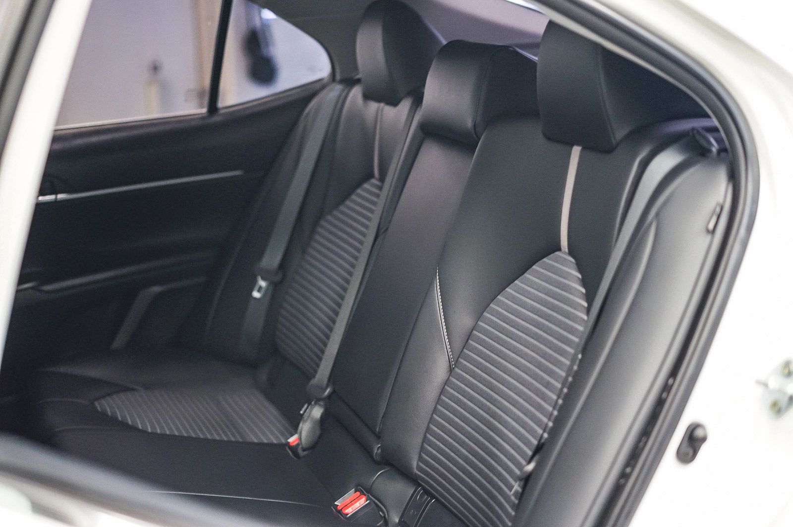 Thumbnail: 2023 Toyota Camry - 17