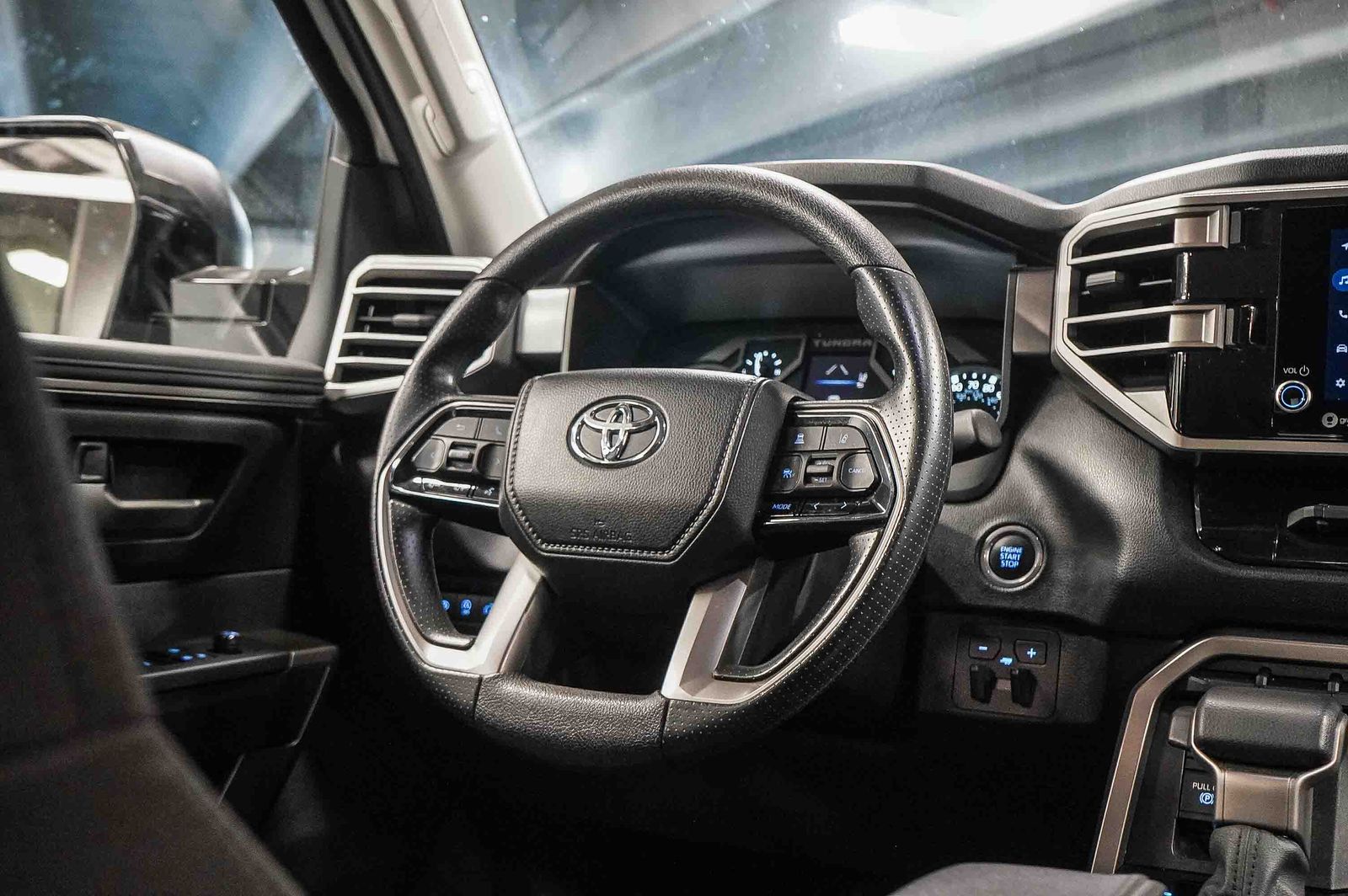 Thumbnail: 2024 Toyota Tundra - 12