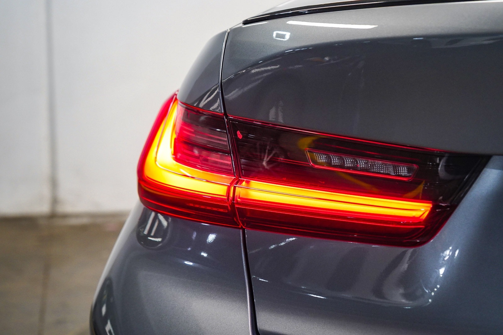 Thumbnail: 2023 BMW 3 Series - 10