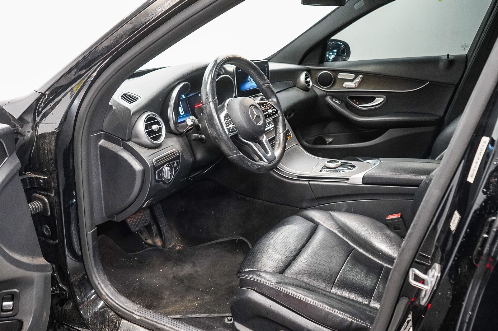 Thumbnail: 2019 Mercedes-Benz C-Class - 18