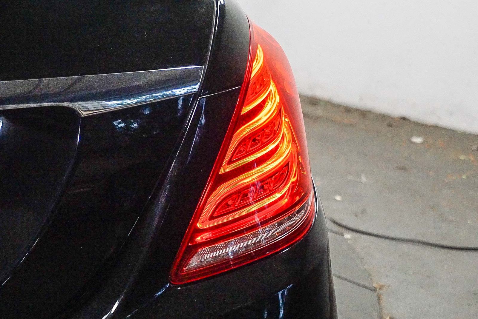 Thumbnail: 2017 Mercedes-Benz S-Class - 12