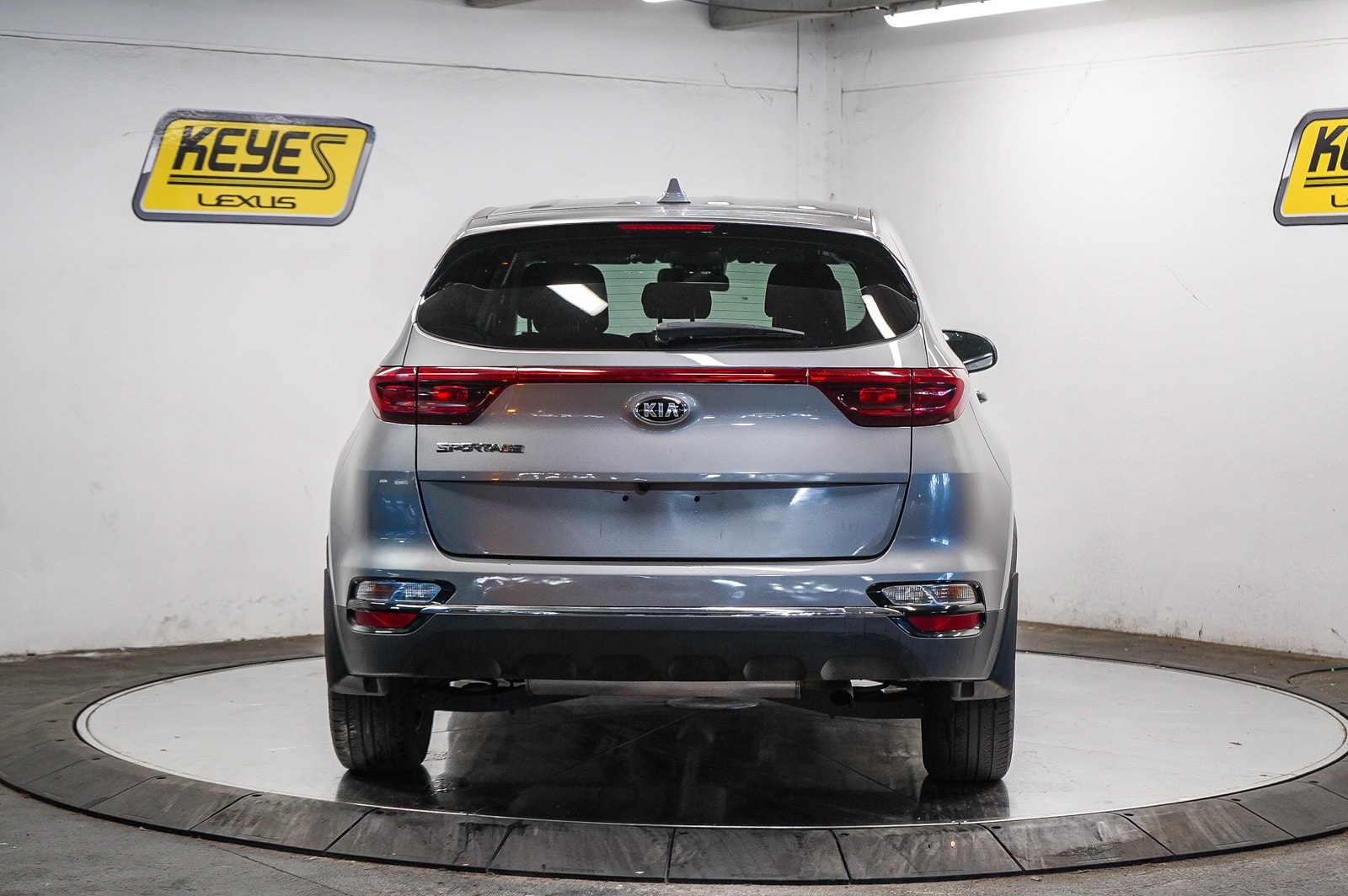 Thumbnail: 2022 Kia Sportage - 3