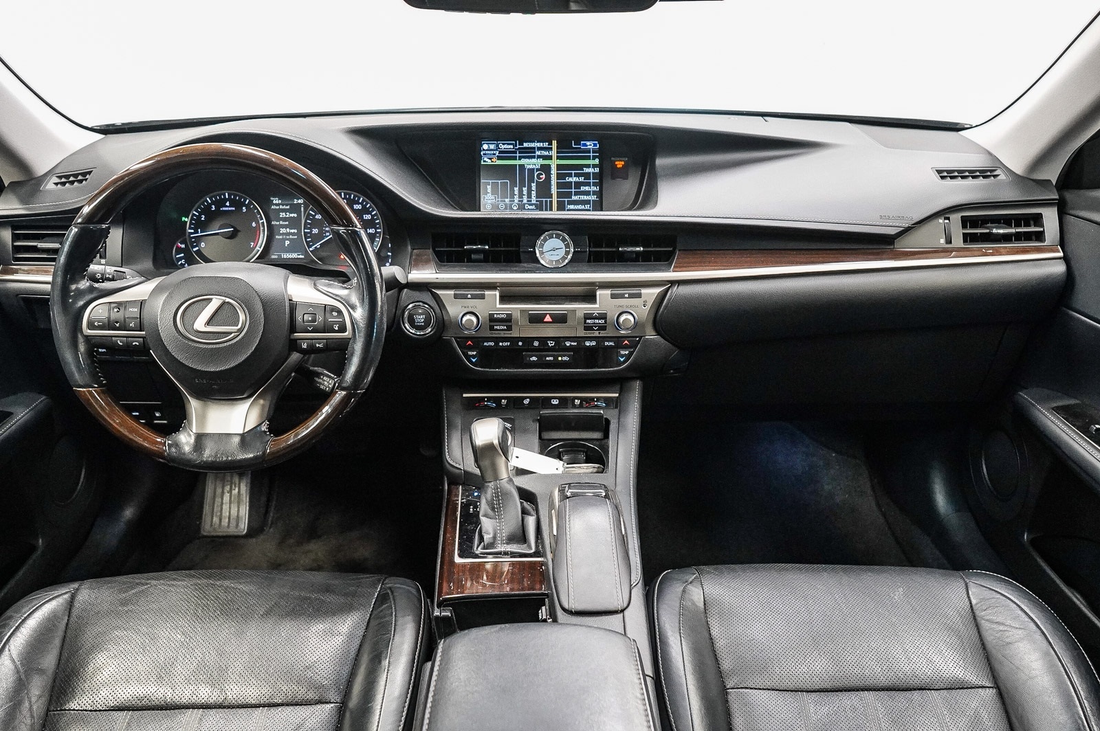 Thumbnail: 2016 Lexus ES - 12