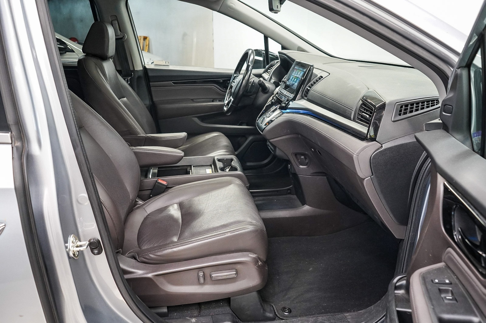 Thumbnail: 2018 Honda Odyssey - 17