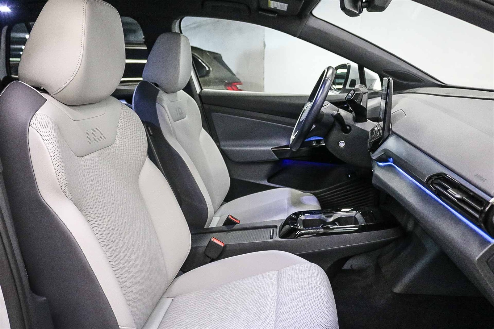 Thumbnail: 2022 Volkswagen ID.4 - 17