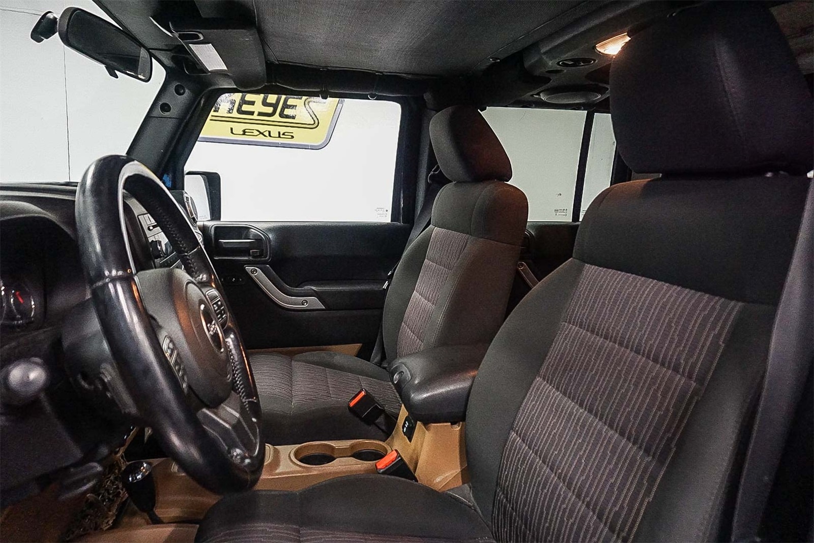 Thumbnail: 2012 Jeep Wrangler - 18