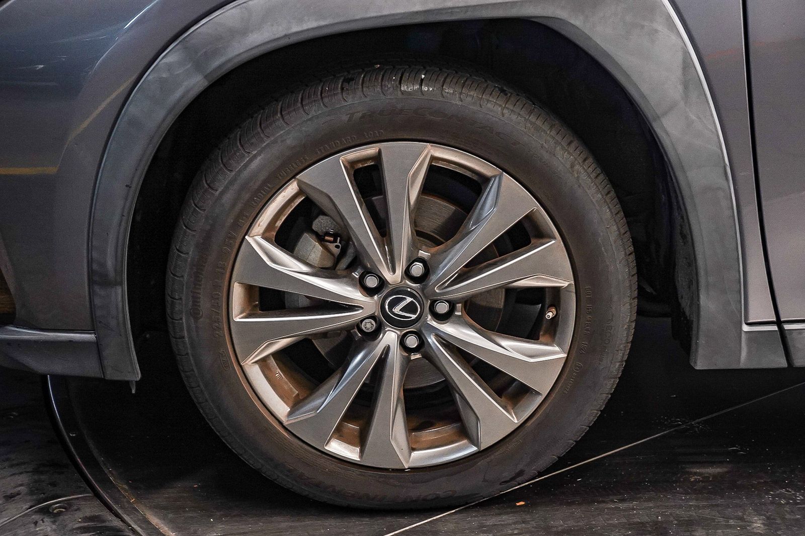 Thumbnail: 2020 Lexus UX - 10