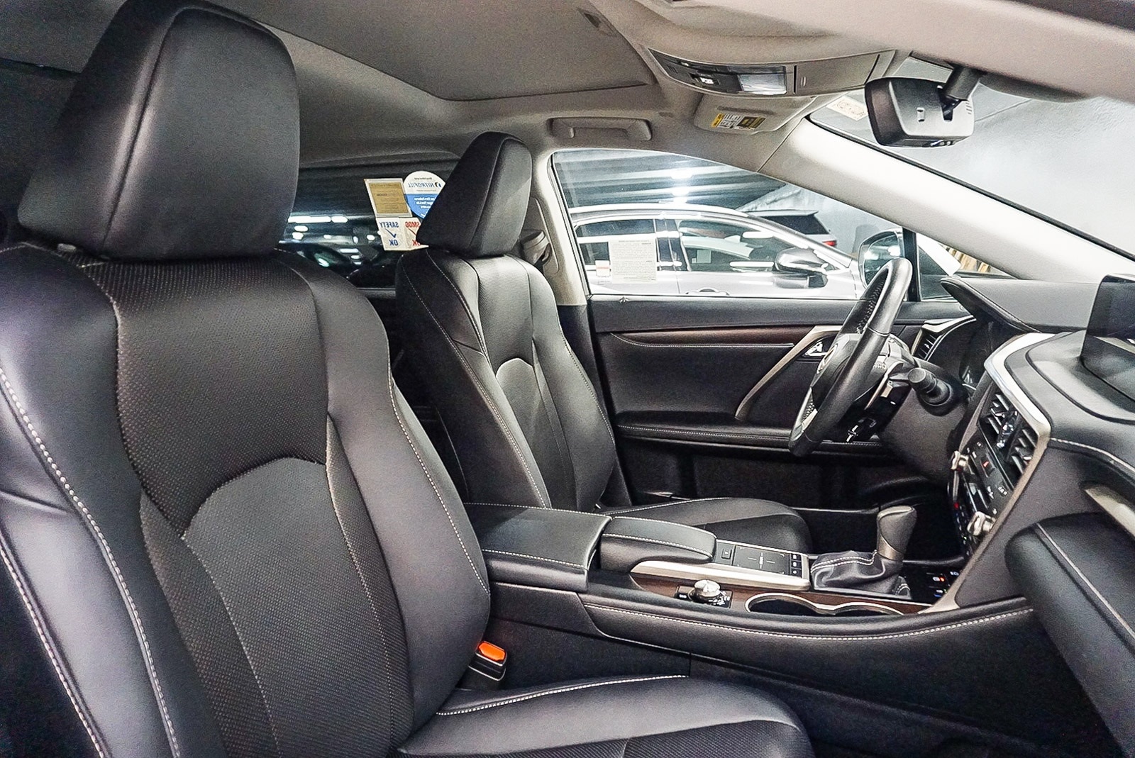 Thumbnail: 2022 Lexus RX - 17