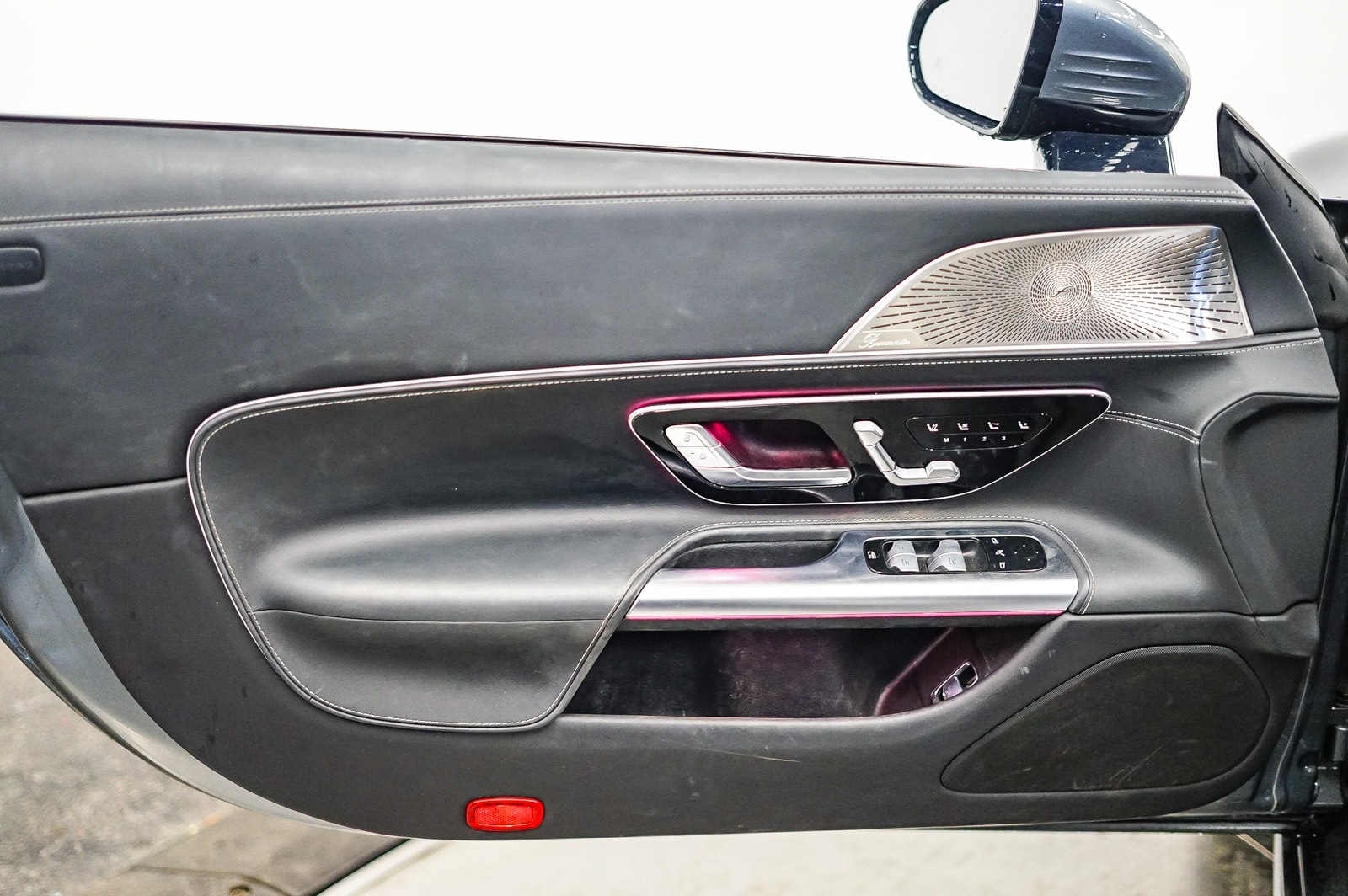 Thumbnail: 2023 Mercedes-Benz SL-Class - 19