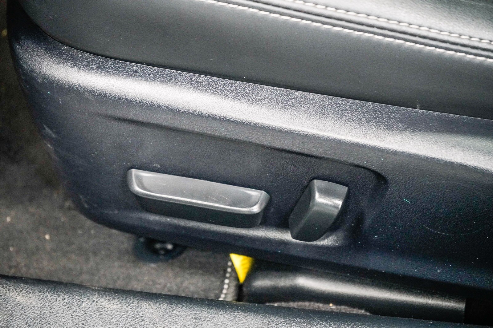 Thumbnail: 2021 Lexus IS - 20